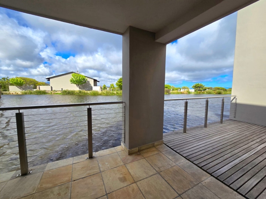 To Let 2 Bedroom Property for Rent in Oubaai Western Cape